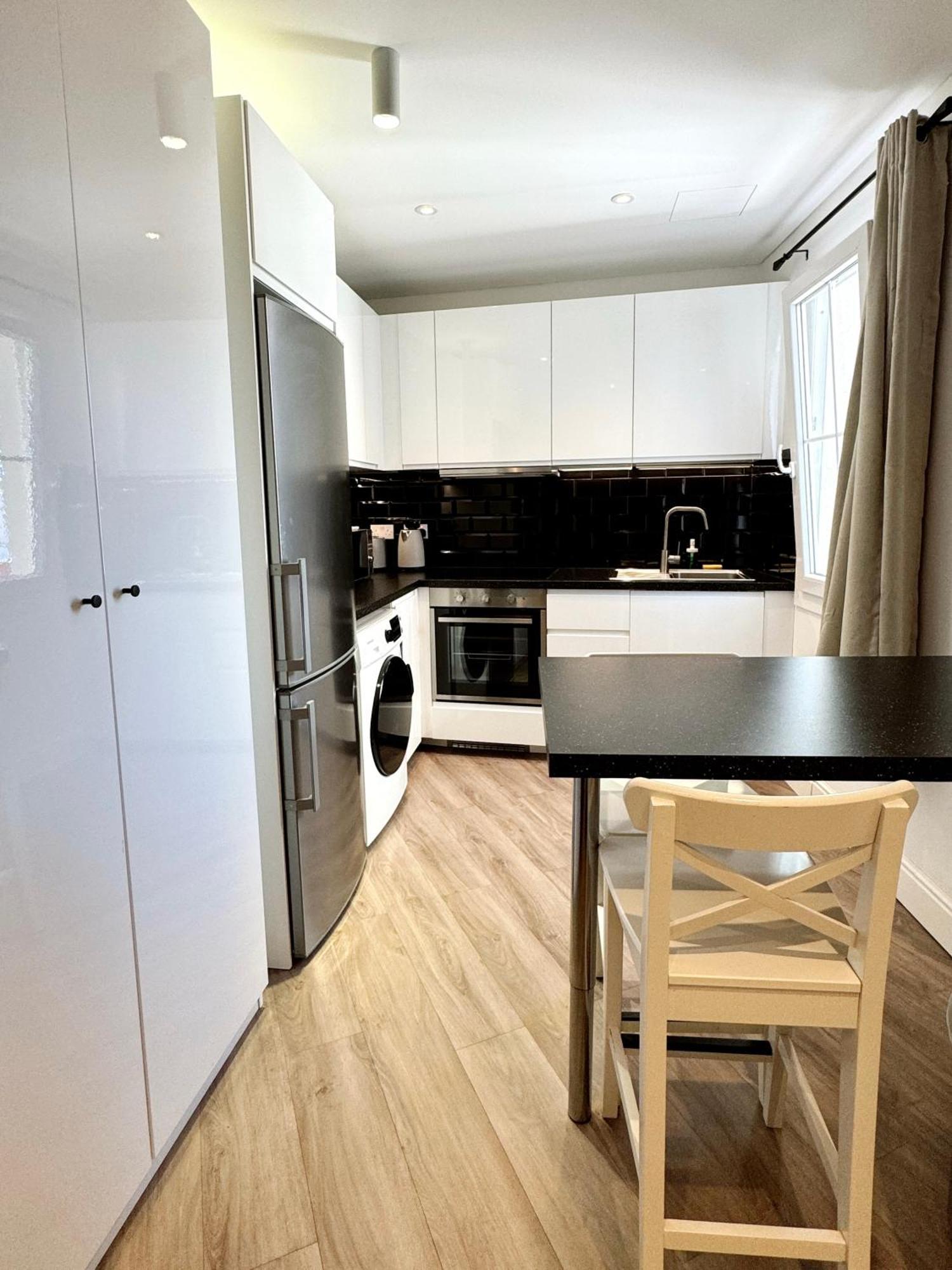 Delightful City Centre Studio Clarendon Apartment - Grand Central House ยิบรอลตาร์ ภายนอก รูปภาพ